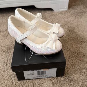 Elegant White Glitter Mary Jane Shoes for Kids
